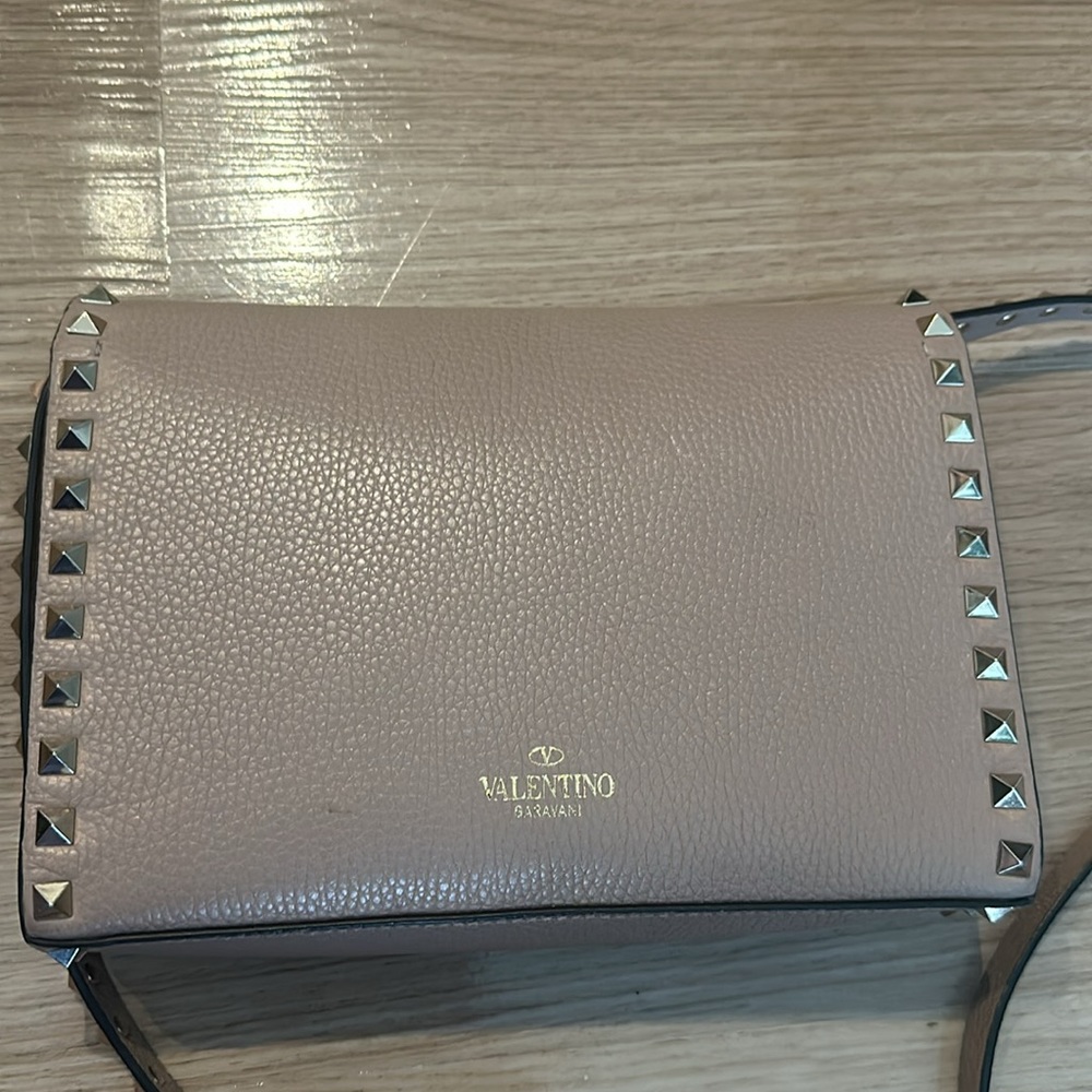 Valentino Rockstud Medium Shoulder Bag - Picture 4 of 5